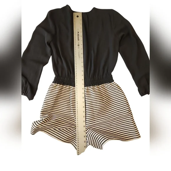LOFT by Ann Taylor Black and White Striped Romper Size 4P - Picture 4 of 9